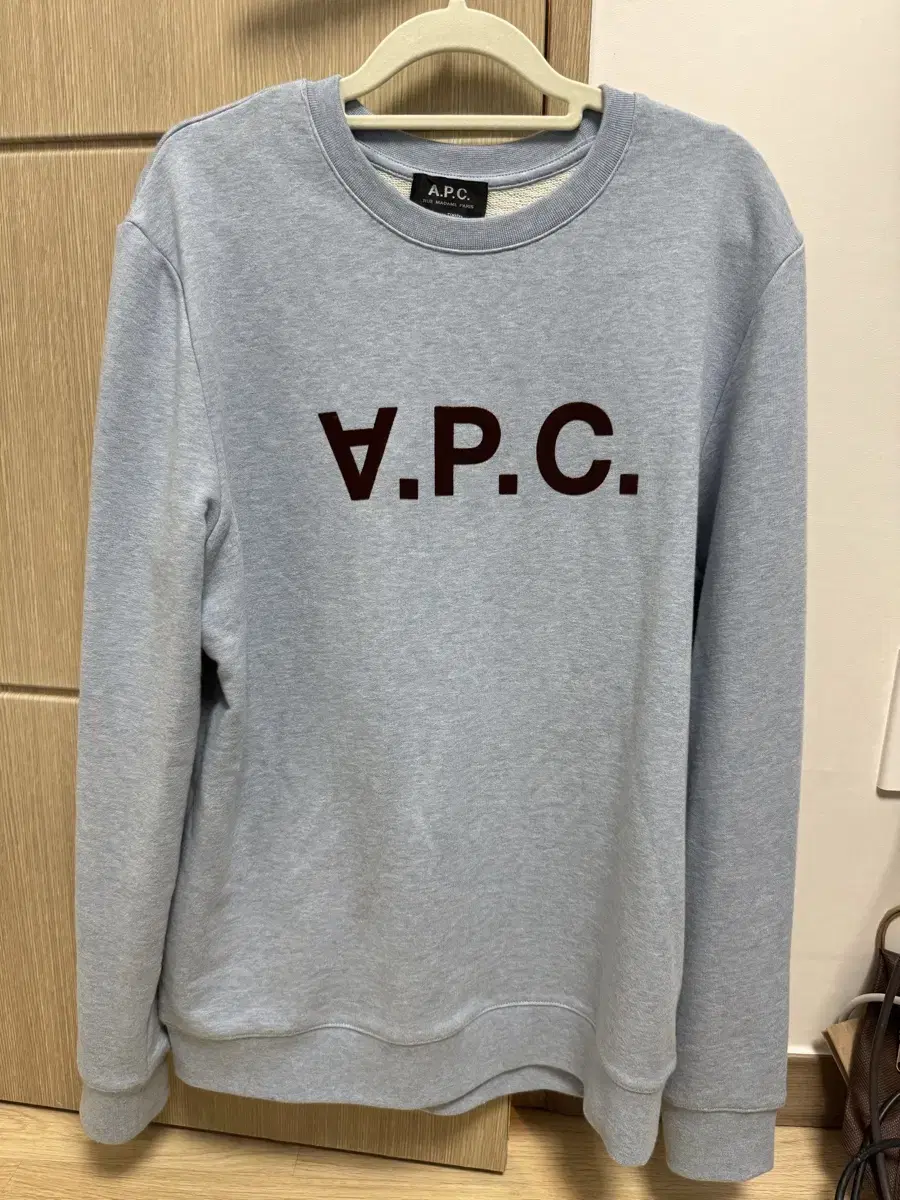 A.P.C. 아페쎄 맨투맨